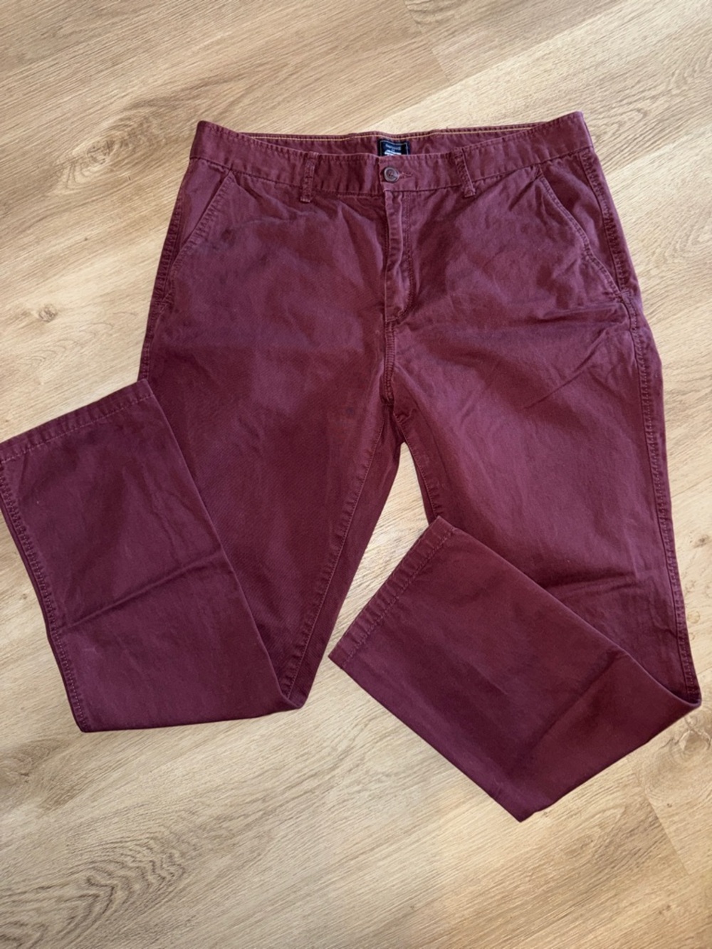 GAP Men's Wine Red Chino Pants